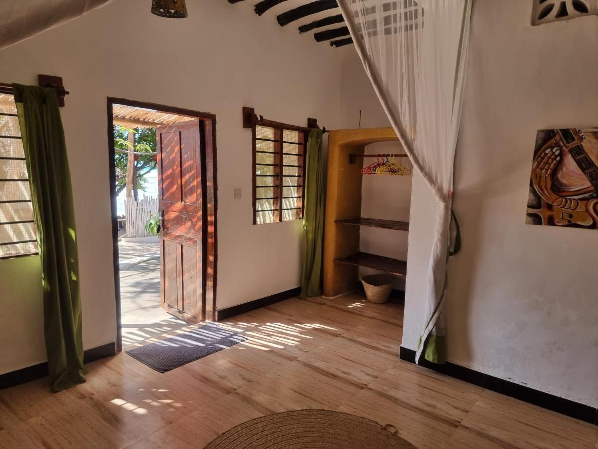 Red Monkey Beach Lodge Jambiani  Exterior photo